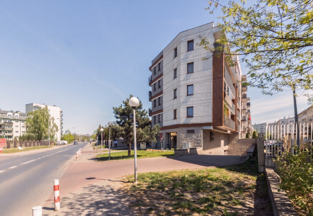 M3 na Nowodworach z ogródkiem blisko tramwajów - zdjęcie 9