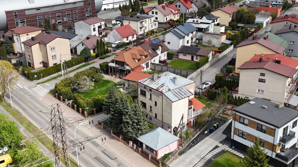Dom i budynek usługowy Ostrowiec Św. Świętokrzyska - zdjęcie 30