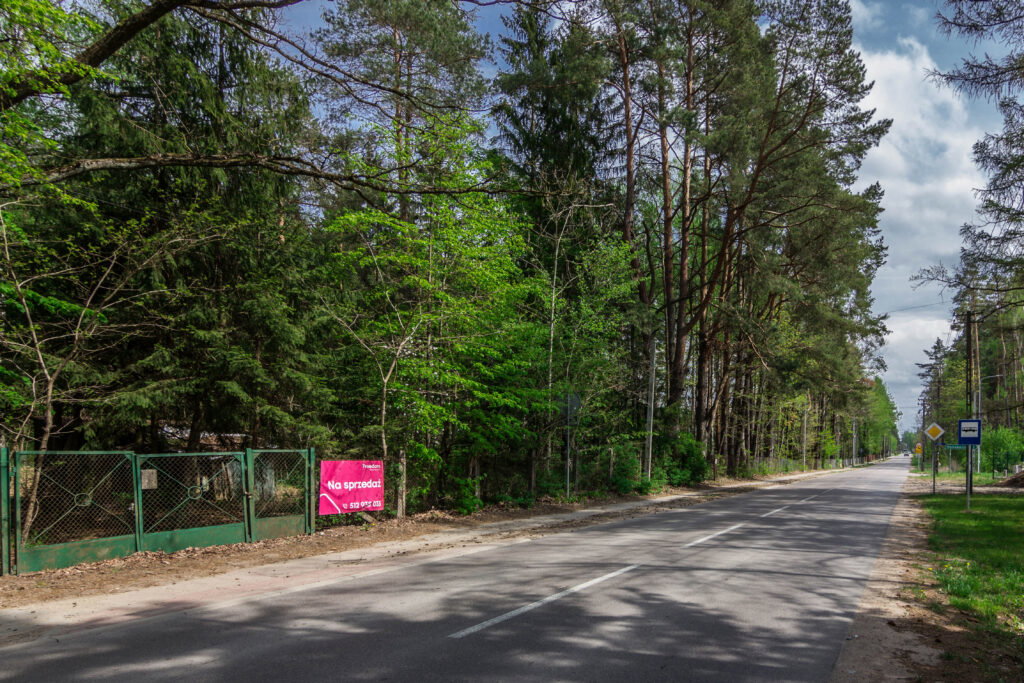 Działka budowlana  999 m2 w Niewodnicy Kościelnej - zdjęcie 1