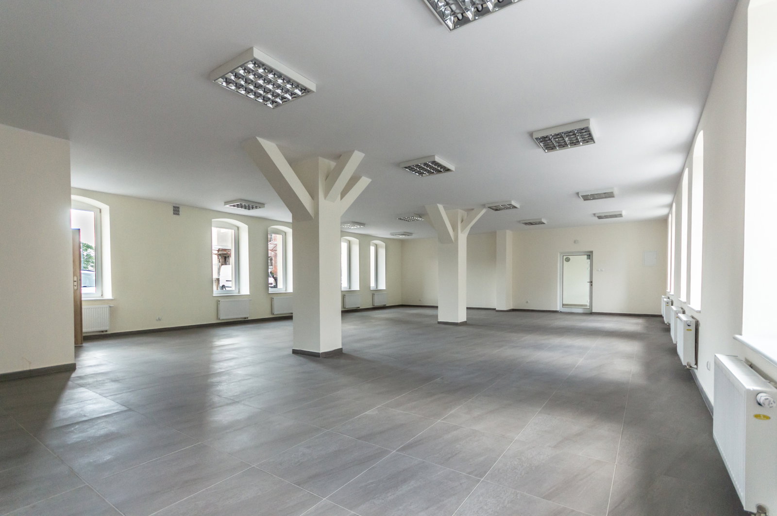 Na wynajem lokal usługowy w centrum Elbląga