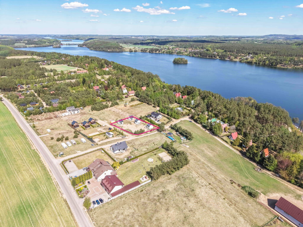 4 domki letniskowe, działka 2133m2, Kaszuby - zdjęcie 1
