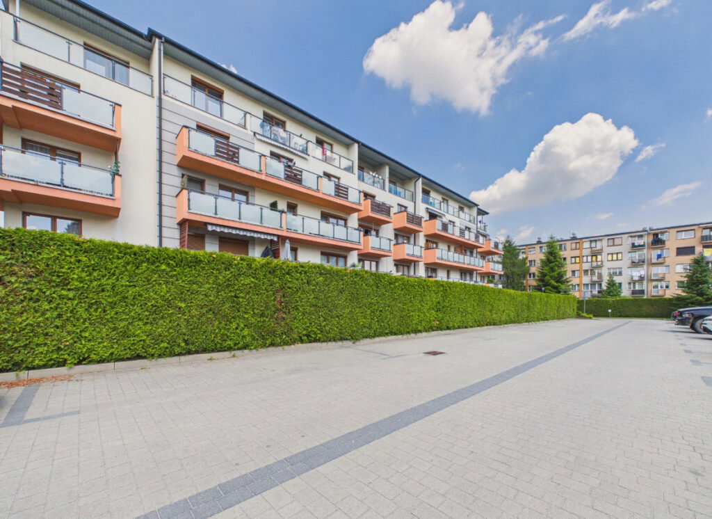Mieszkanie na Os. Słonecznym z parkingiem, balkon - zdjęcie 12