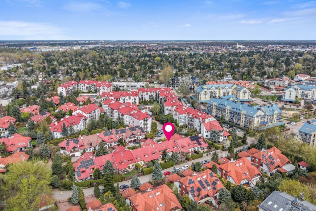 Dom w Warszawie w świetnej lokalizacji dla rodziny - zdjęcie 30