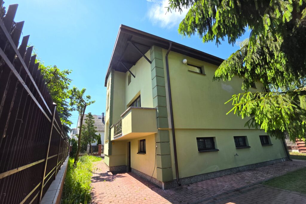 Dom na sprzedaż w Bialej Podlaskiej, pow. 155m2 - zdjęcie 4