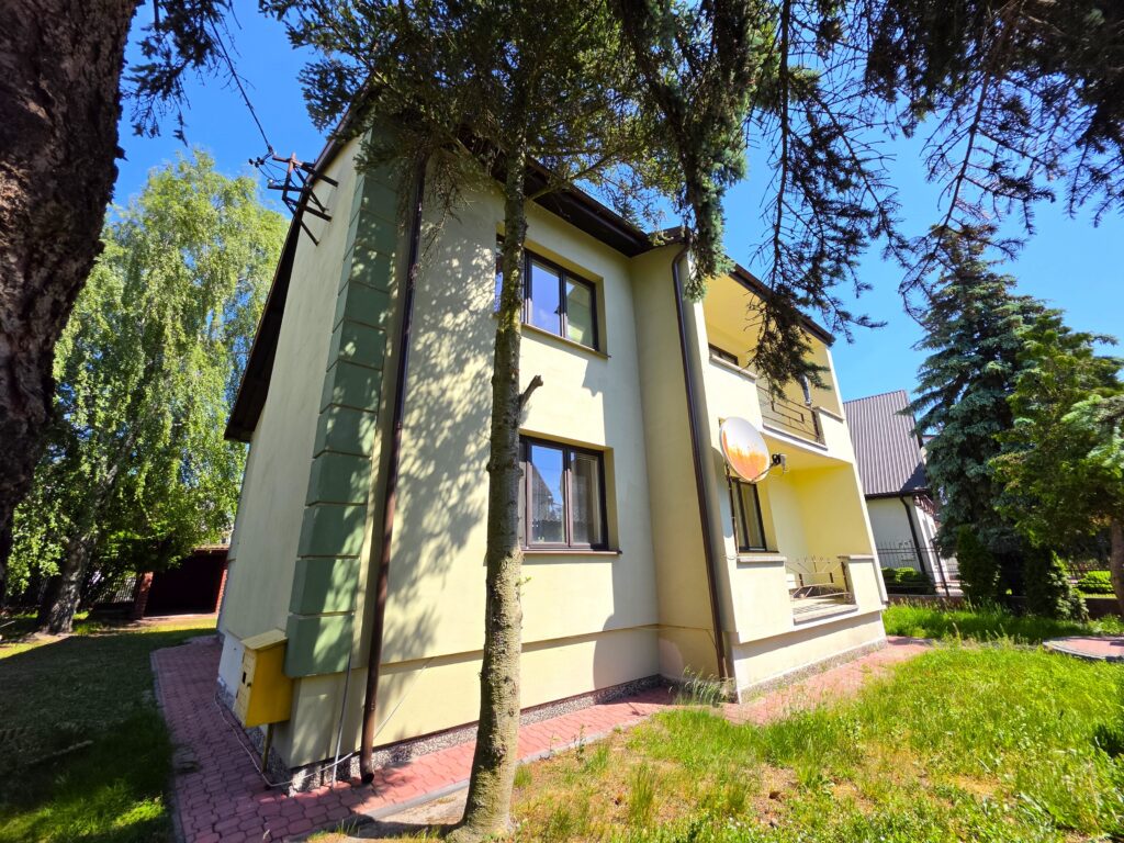 Dom na sprzedaż w Bialej Podlaskiej, pow. 155m2 - zdjęcie 3