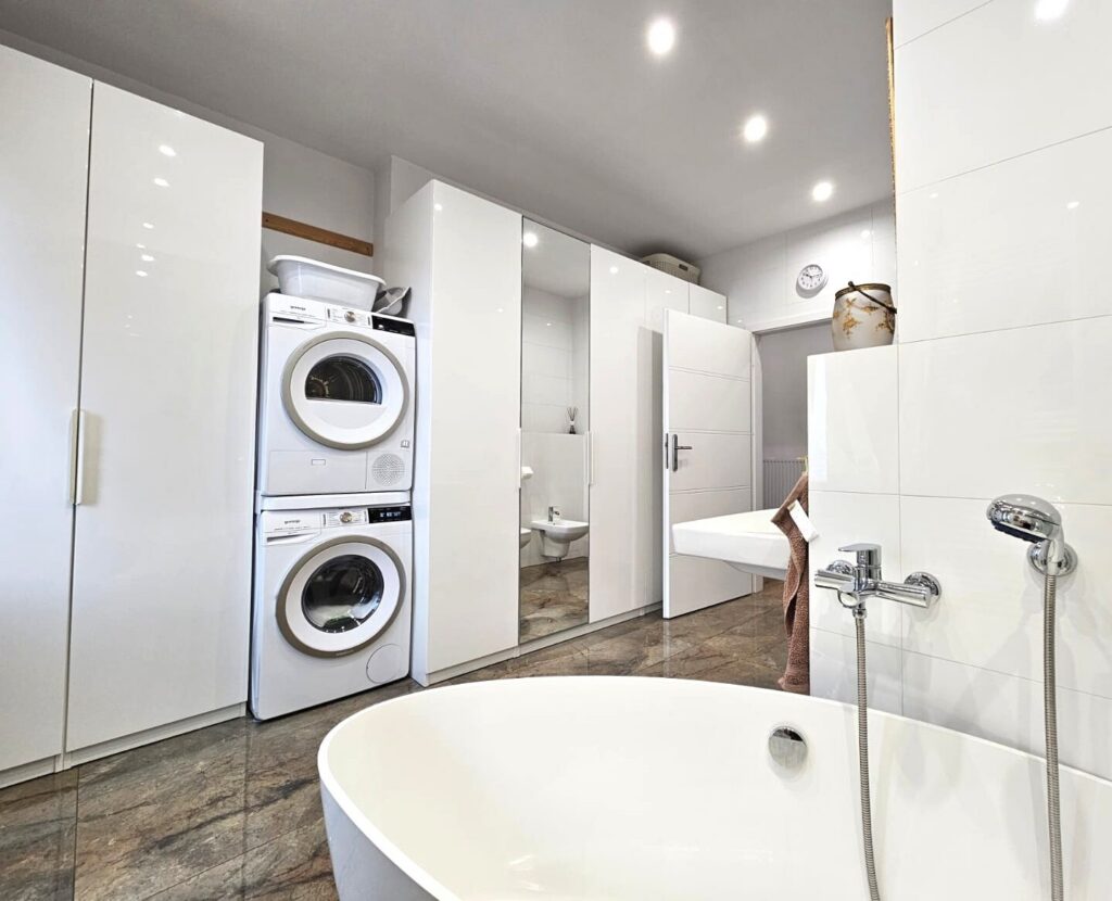 Luksusowy apartament 86m² w odnowionej kamienicy - zdjęcie 9