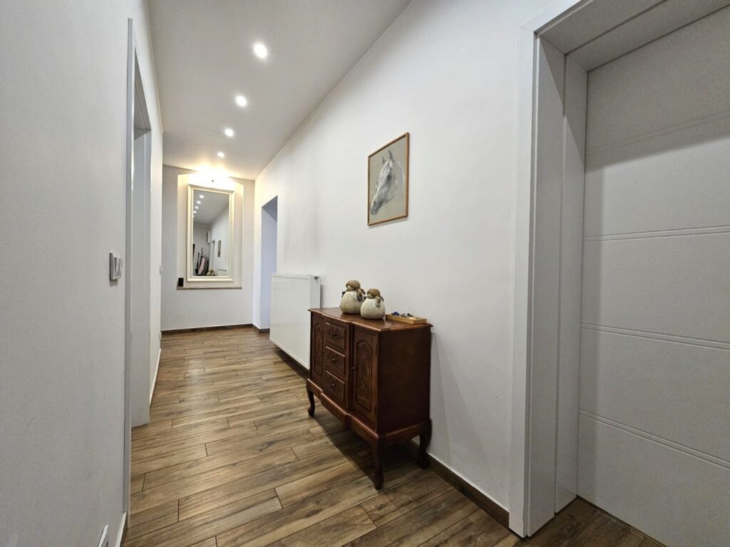 Luksusowy apartament 86m² w odnowionej kamienicy - zdjęcie 10