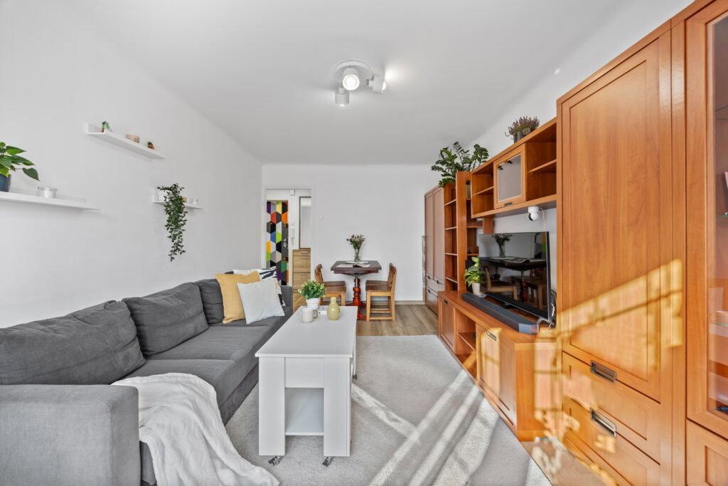 2 pokoje po remoncie | Balkon | 220 m do PKP - zdjęcie 3