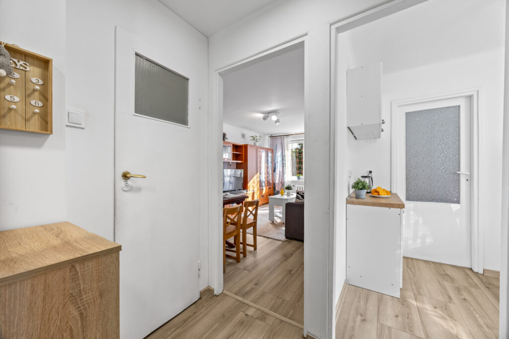 2 pokoje po remoncie | Balkon | 220 m do PKP - zdjęcie 4