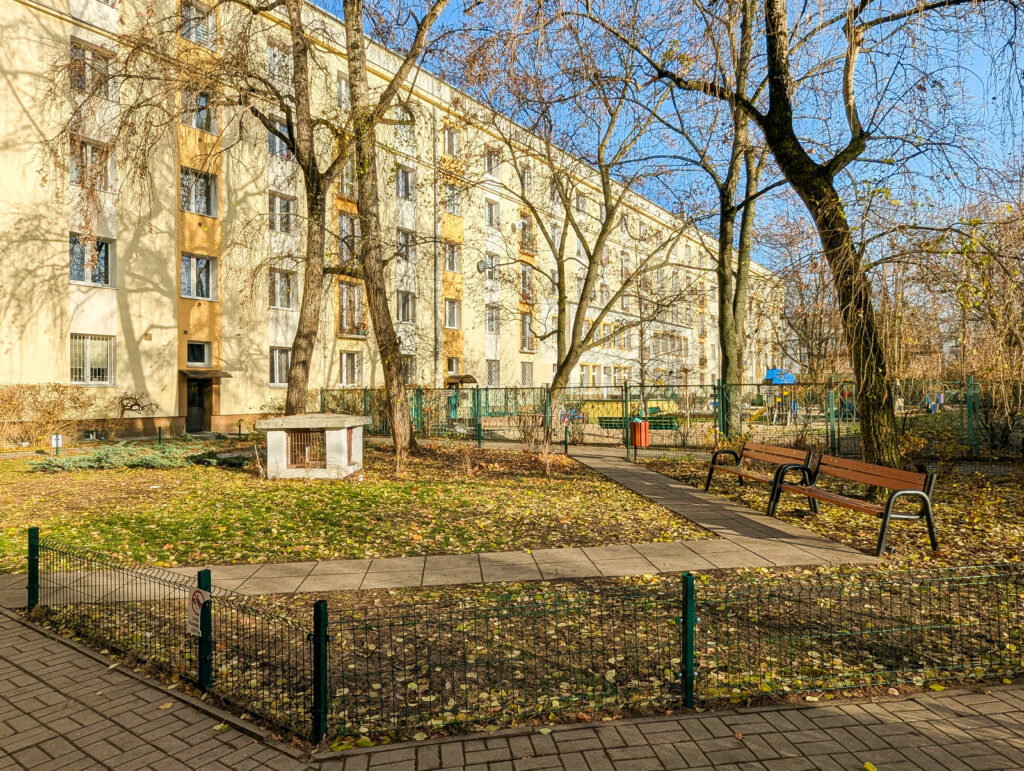 Kamienica trzy pokoje, oddzielna kuchnia - zdjęcie 9