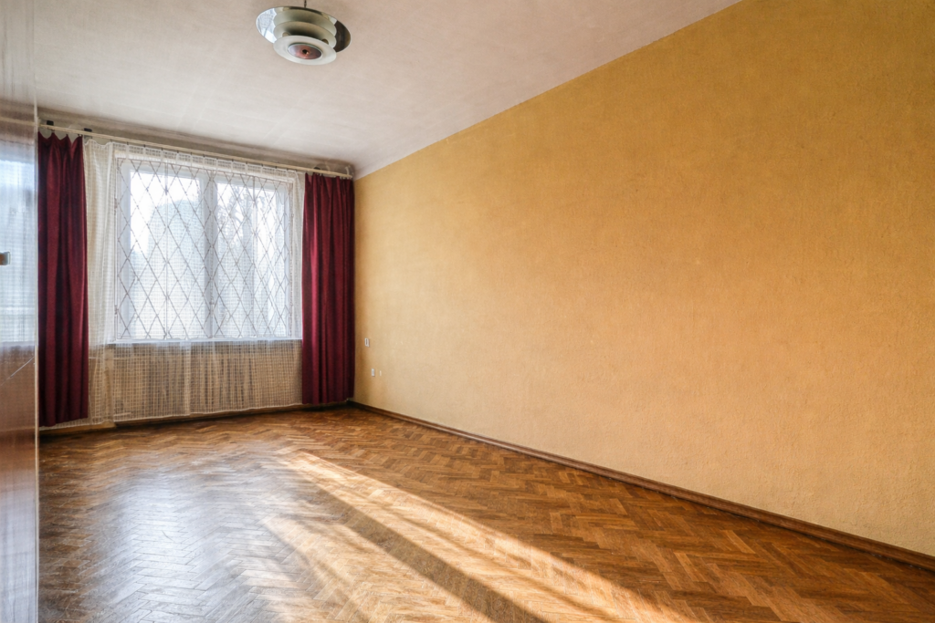 Kamienica trzy pokoje, oddzielna kuchnia - zdjęcie 2