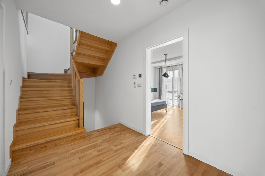 Zadbany bliźniak 157 m² z pięknym ogrodem i klimat - zdjęcie 9