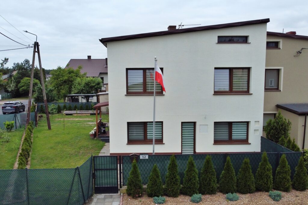 Zadbany dom z zabudowie bliźniaczej - Tuliszków - zdjęcie 2