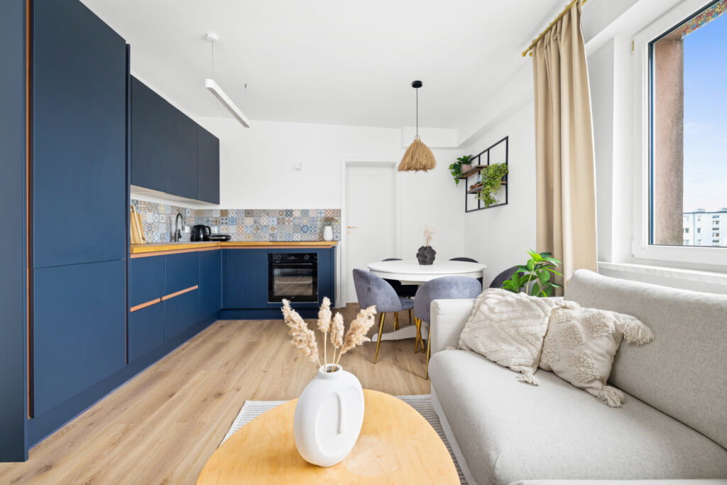 3 pokoje po generalnym remoncie | balkon - zdjęcie 1