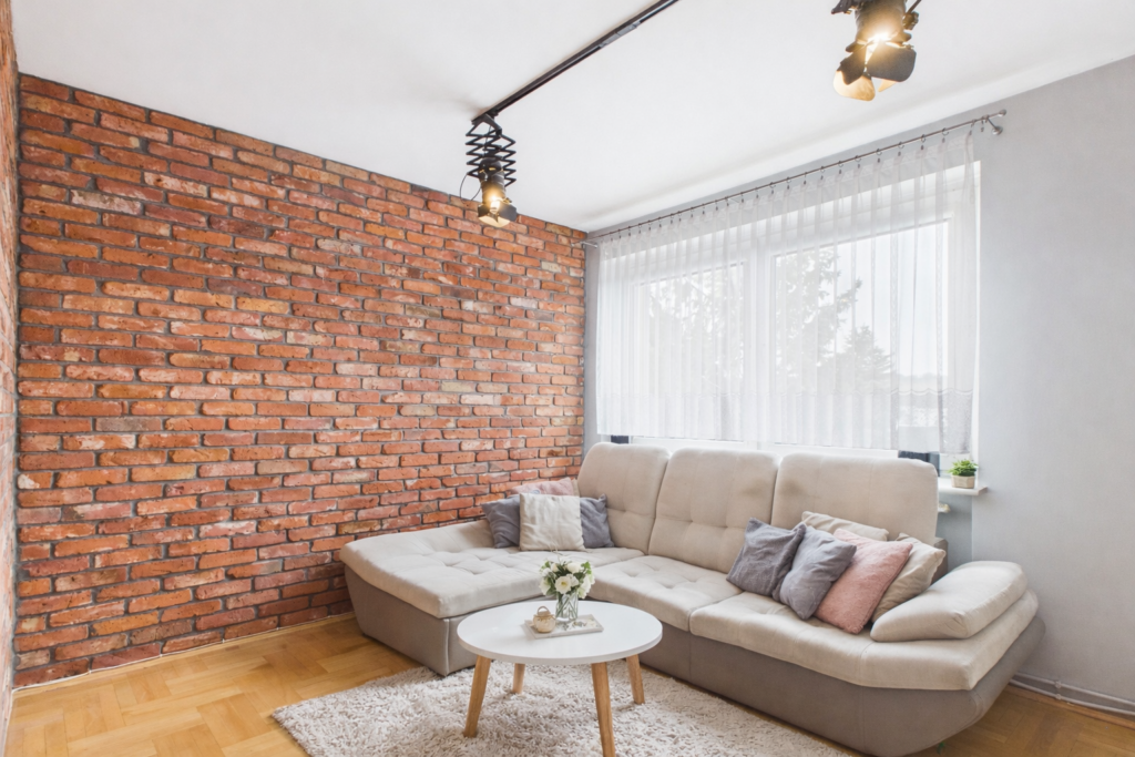 Dom z 4 mieszkaniami – blisko centrum - zdjęcie 10