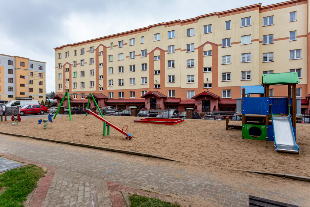 4 pokoje i salon z aneksem kuchennym, ul. Tuwima - zdjęcie 15