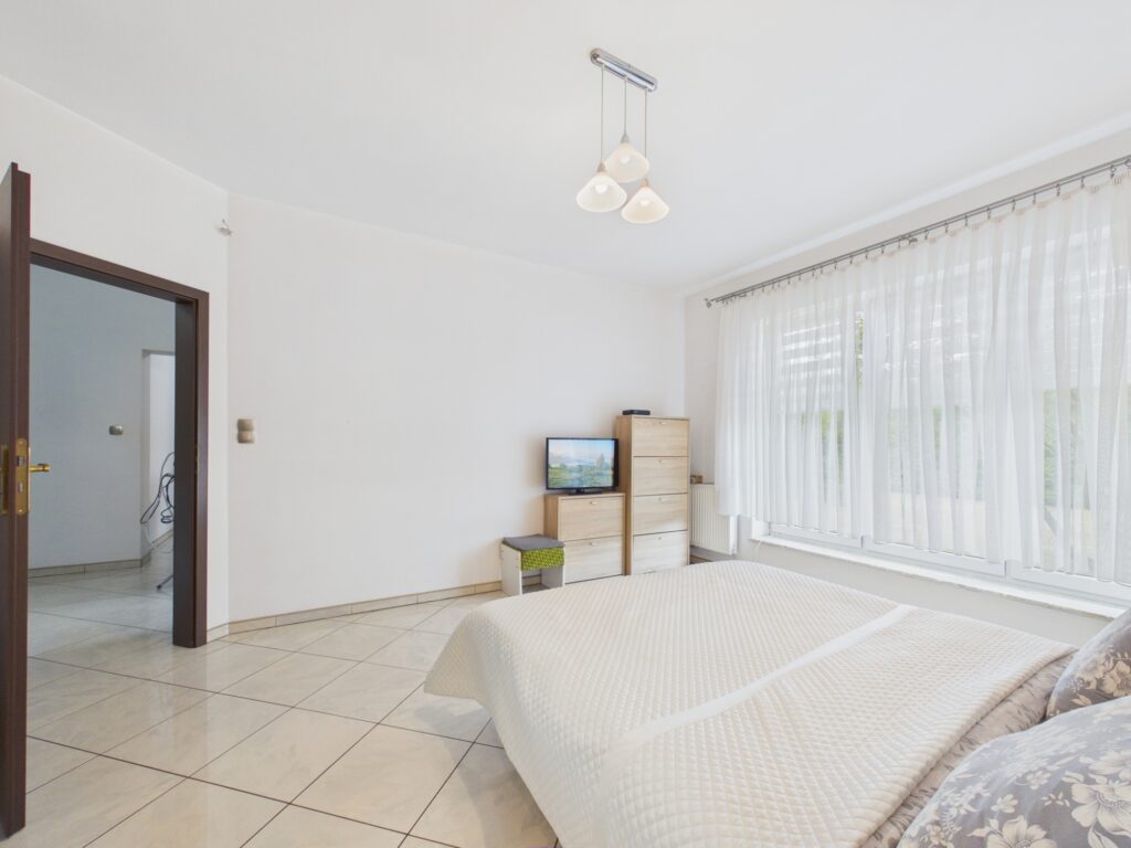 Komfortowy dom 206 m² Brody gm. Końskie - zdjęcie 15