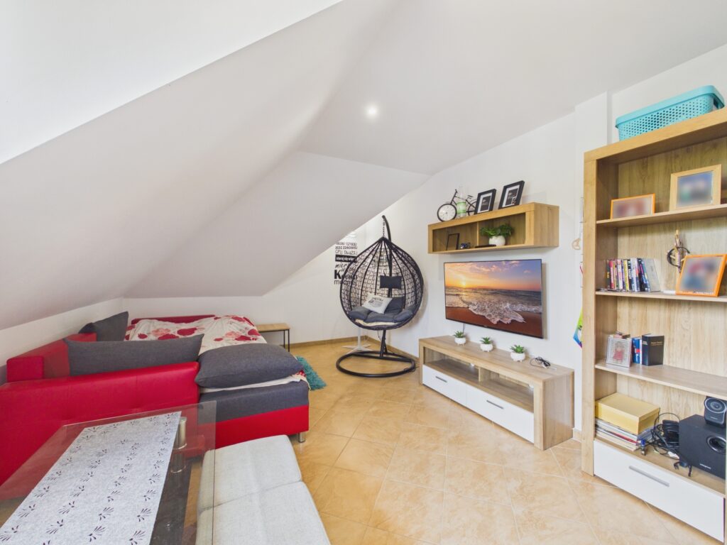 Komfortowy dom 206 m² Brody gm. Końskie - zdjęcie 20