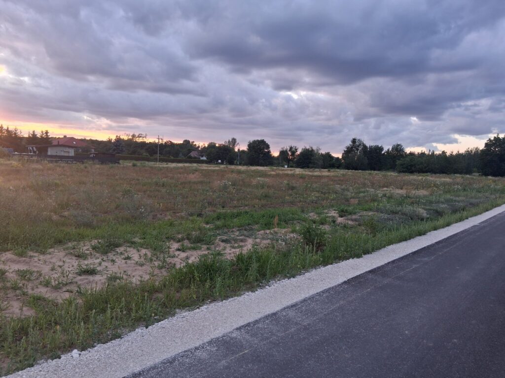 Działki z warunkami zabudowy w granicy miasta. - zdjęcie 9