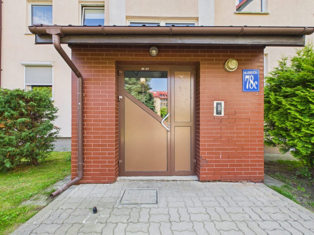 Okazja...mieszkanie 4 pokoje Jarocka 78C - zdjęcie 15