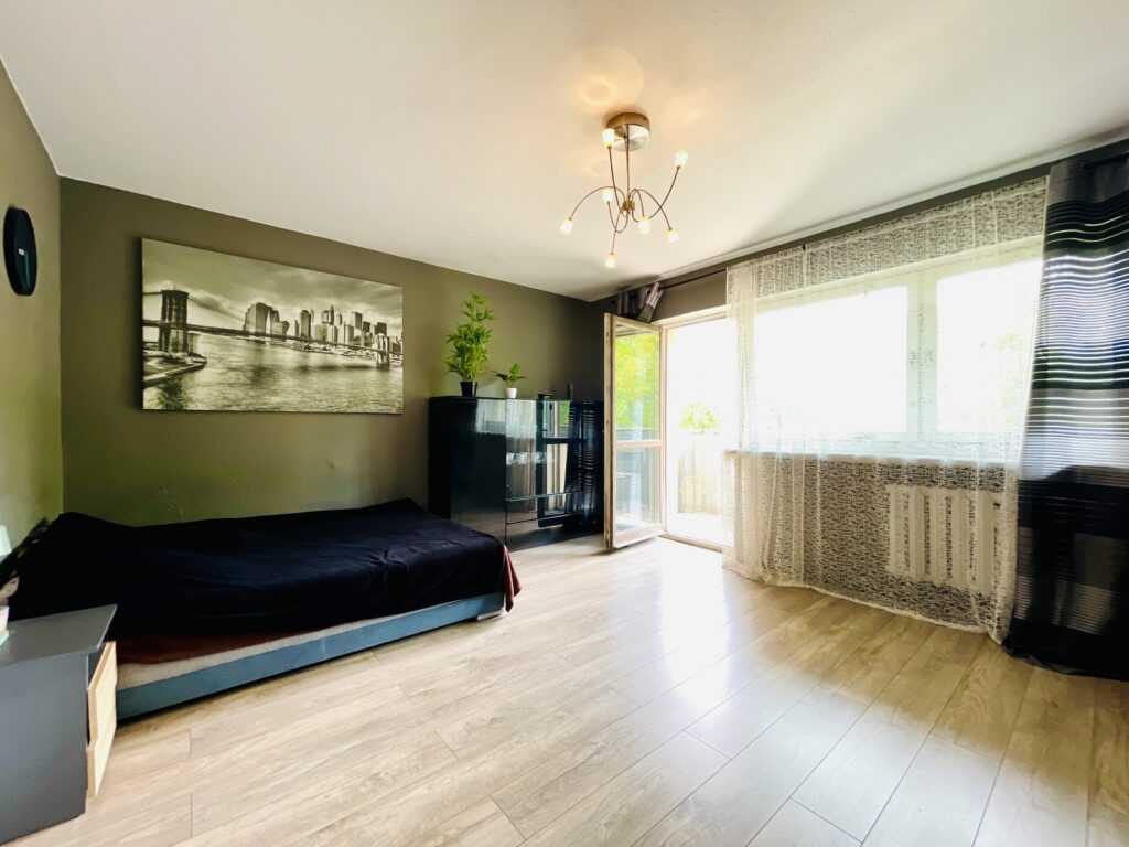 1 piętro, duża loggia i kuchnia – Olechów - zdjęcie 1