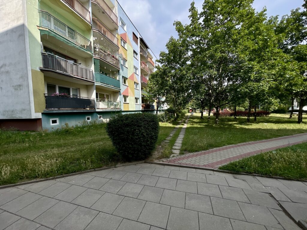 1 piętro, duża loggia i kuchnia – Olechów - zdjęcie 9