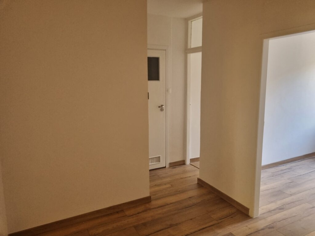 Trzy pokoje, oddzielna kuchnia, ul.Krymska - zdjęcie 8