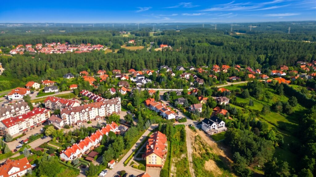 Przestronny dom dla rodziny lub na dwa mieszkania - zdjęcie 35