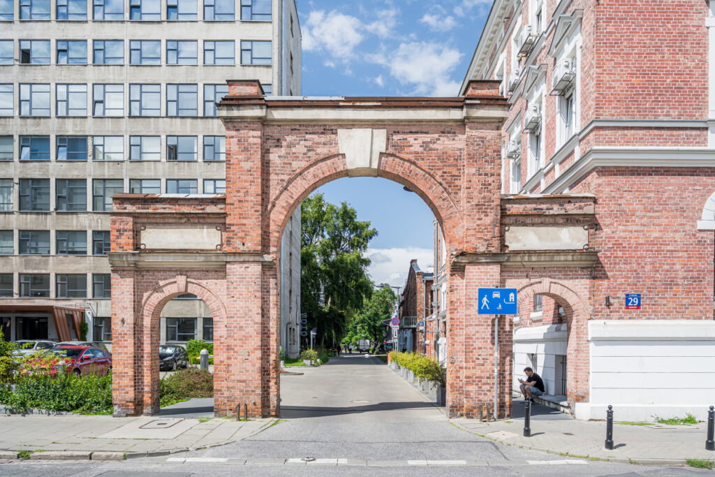1 pokojowe mieszkanie w kamienicy z 1933 r. - zdjęcie 12