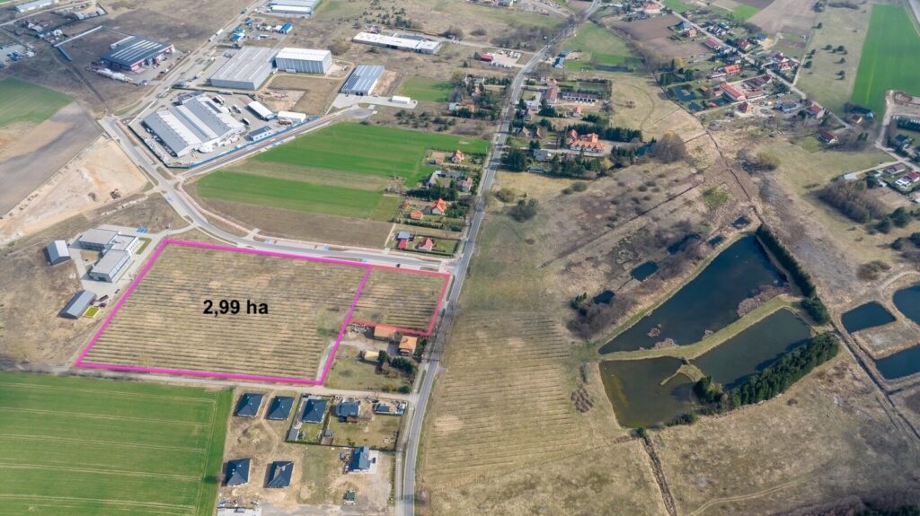 Działka przemysłowo-inwestycyjna o pow. 29 900 m² - zdjęcie 1