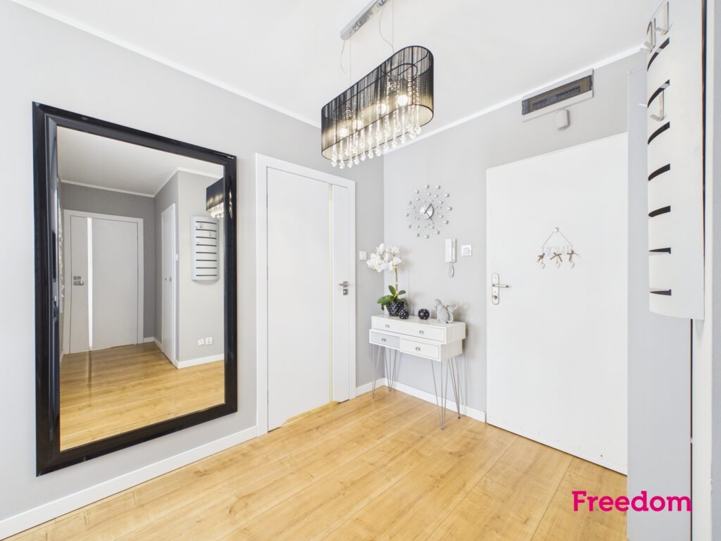 Apartament klasy Premium w sercu Koszalina - garaż - zdjęcie 8