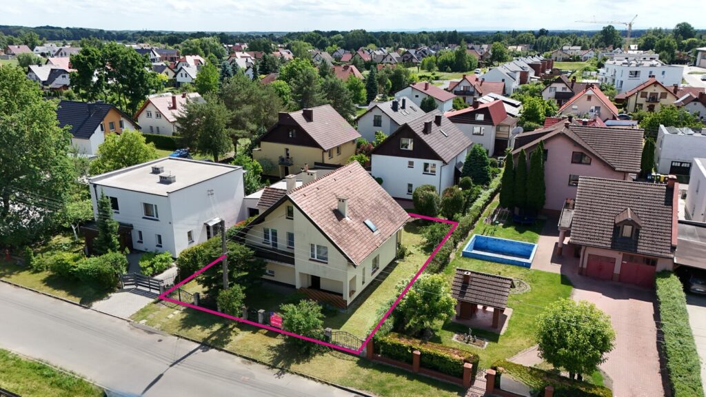 Przestronny dom z garażem i ogrodem - Niemodlin - zdjęcie 2