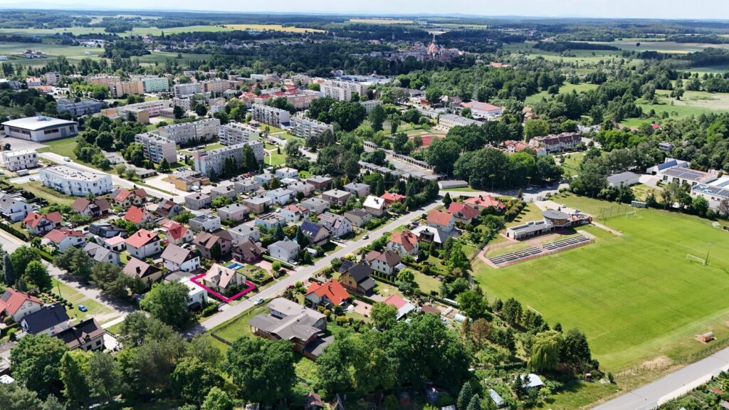 Przestronny dom z garażem i ogrodem - Niemodlin - zdjęcie 4