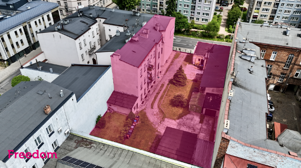 Kamienica inwestycyjna + działka w centrum - zdjęcie 1