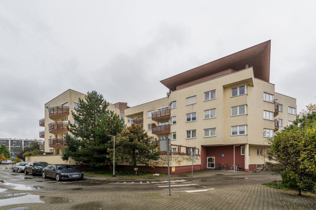 Przestronne dwupokojowe mieszkanie w pobliżu parku - zdjęcie 10