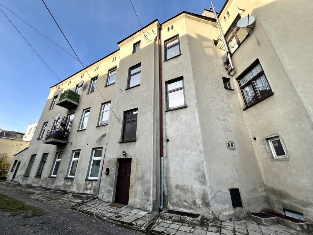 Kamienica inwestycyjna + działka w centrum - zdjęcie 13