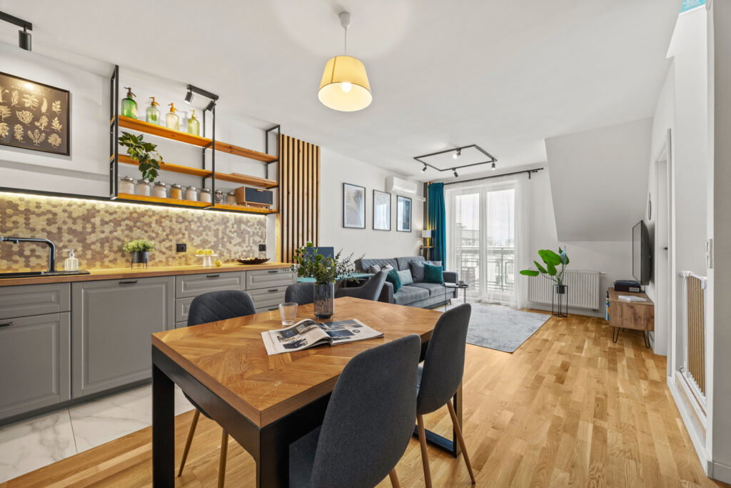 Ząbki, ul. Piłsudskiego 105, 65 m2 z balkonem - zdjęcie 1