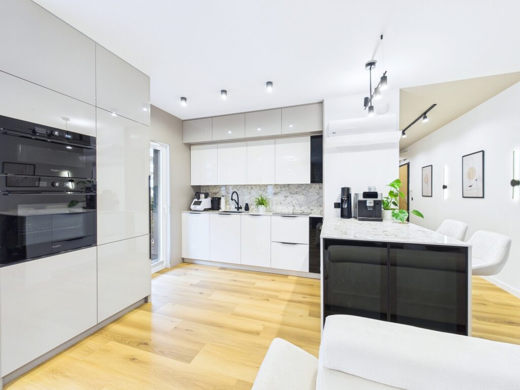 wyposażone, 3pokoje, balkon 15m2, Ceglana 57 - zdjęcie 5