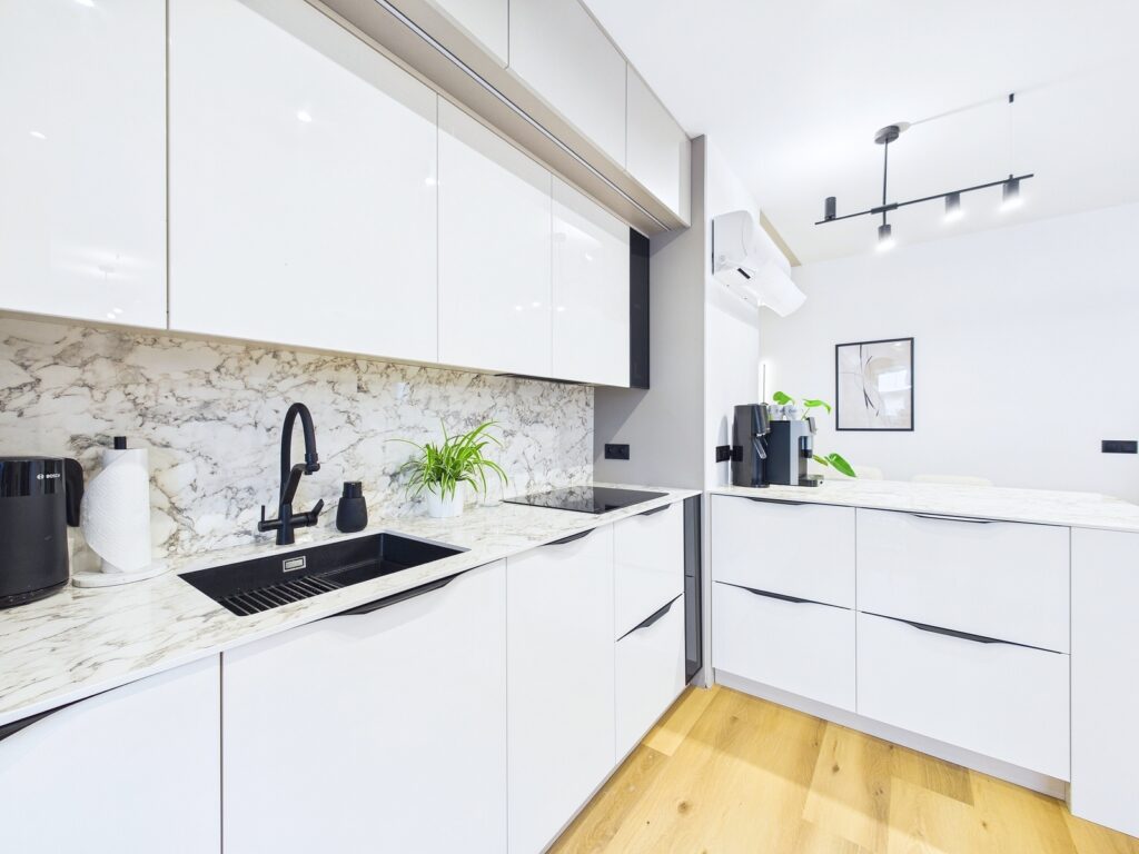 wyposażone, 3pokoje, balkon 15m2, Ceglana 57 - zdjęcie 6
