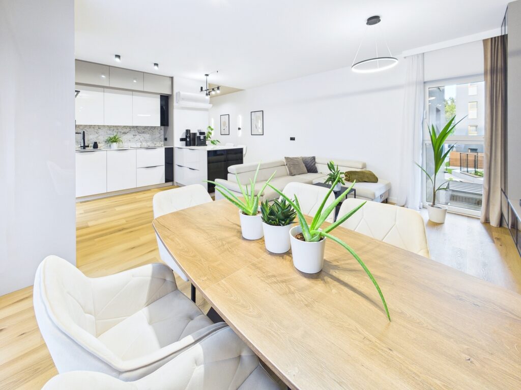 wyposażone, 3pokoje, balkon 15m2, Ceglana 57 - zdjęcie 3
