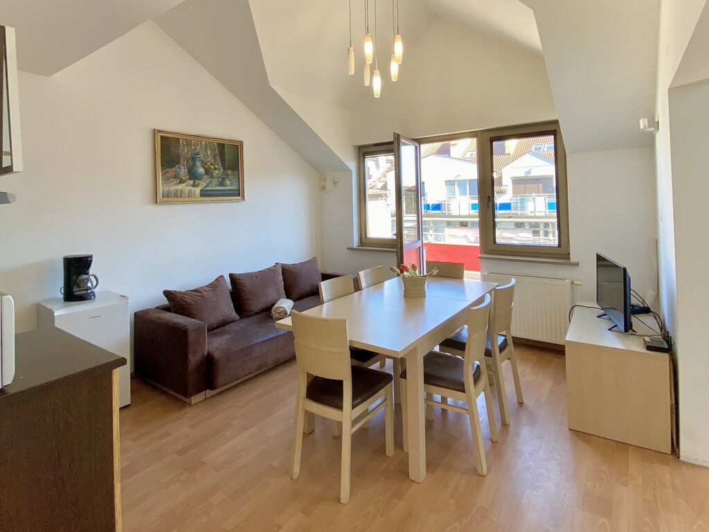 Imponująca przestrzeń apartamentu ul. Zdrojowa. - zdjęcie 4