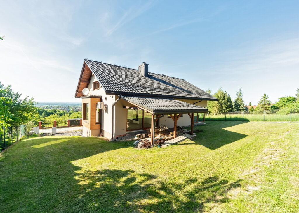 Wyjątkowy, nowy dom na widokowej działce w Kozach - zdjęcie 3
