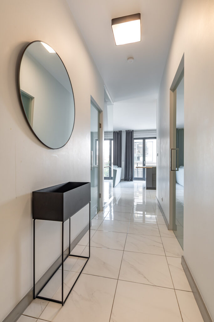 Apartament z widokiem na Ratusz i dwoma balkonami - zdjęcie 10