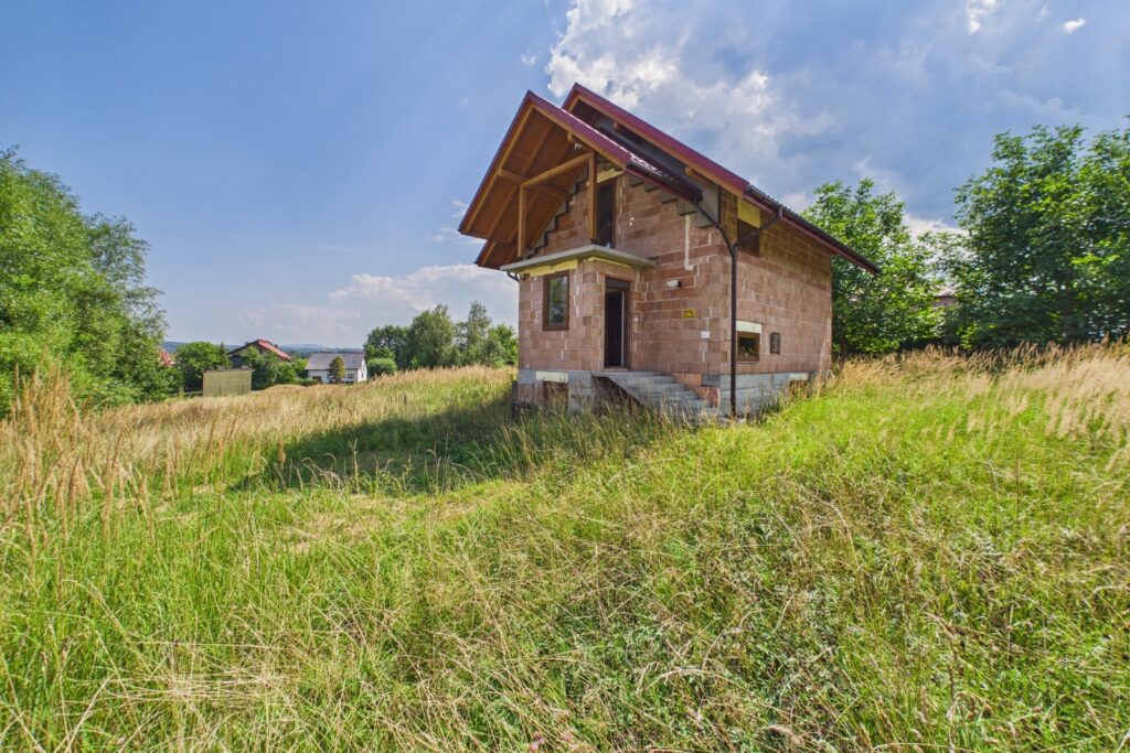 Dom w budowie koło Wadowic - zdjęcie 8