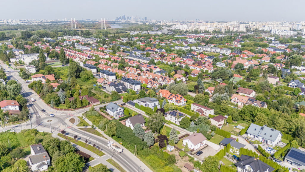 Działka 1415 m2 + dom ok. 90m2 - zdjęcie 4