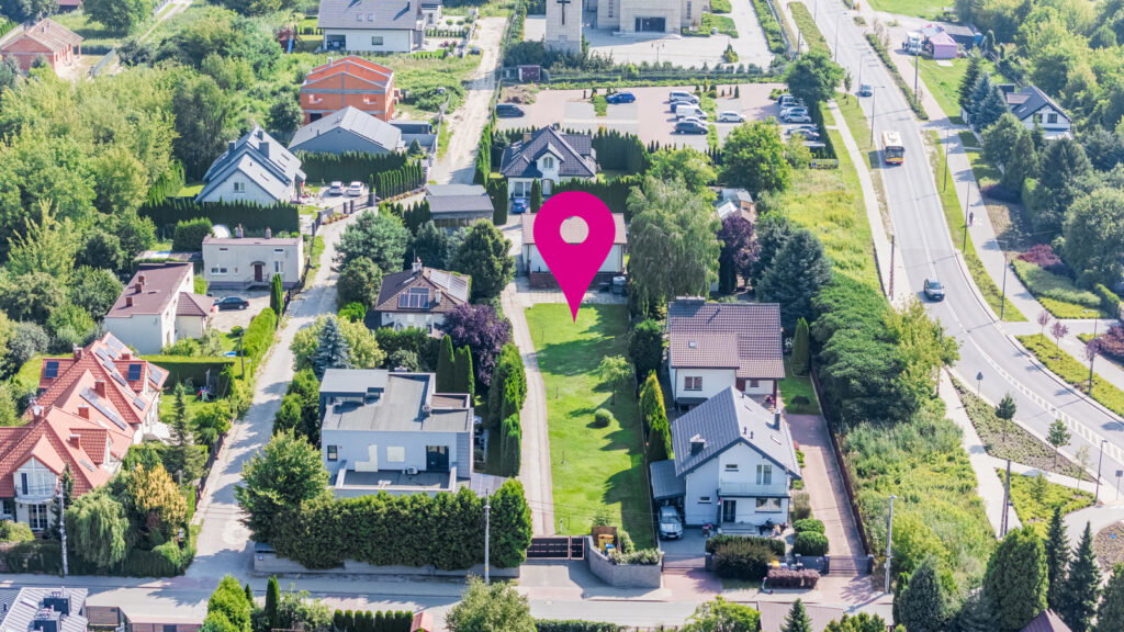 Działka 1415 m2 + dom ok. 90m2 - zdjęcie 9