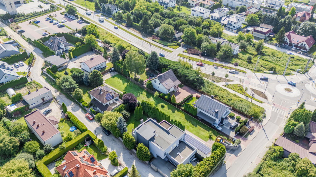 Działka 1415 m2 + dom ok. 90m2 - zdjęcie 11