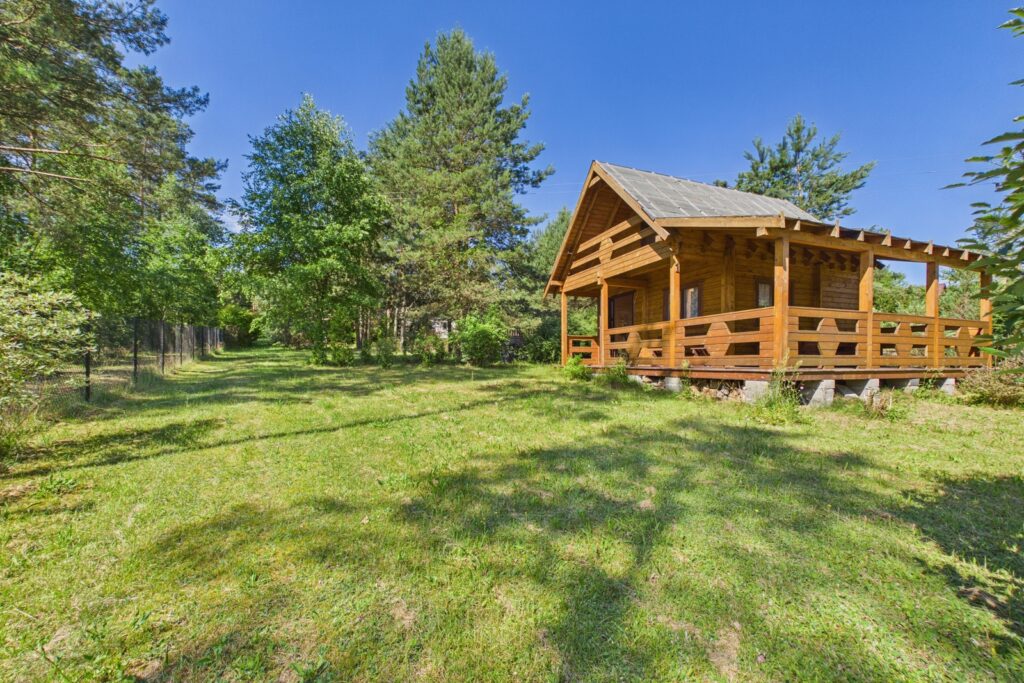 Dwa domy na działce 1852 m2 Wieck/Bory Tucholskie - zdjęcie 1