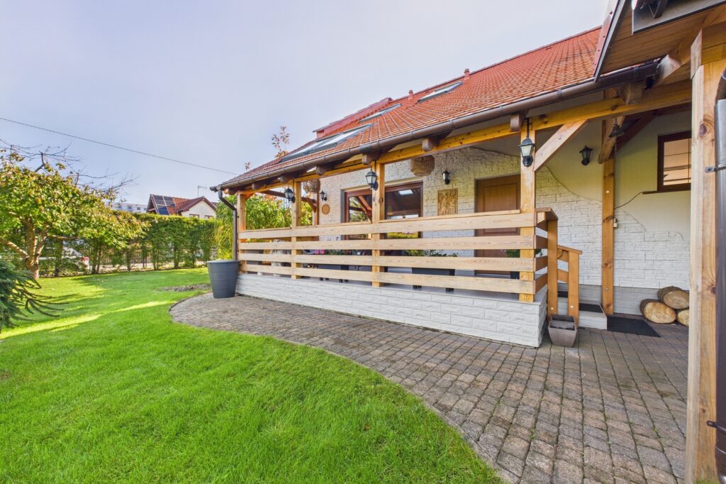 Nowoczesny dom w centrum Elbląga - zdjęcie 12