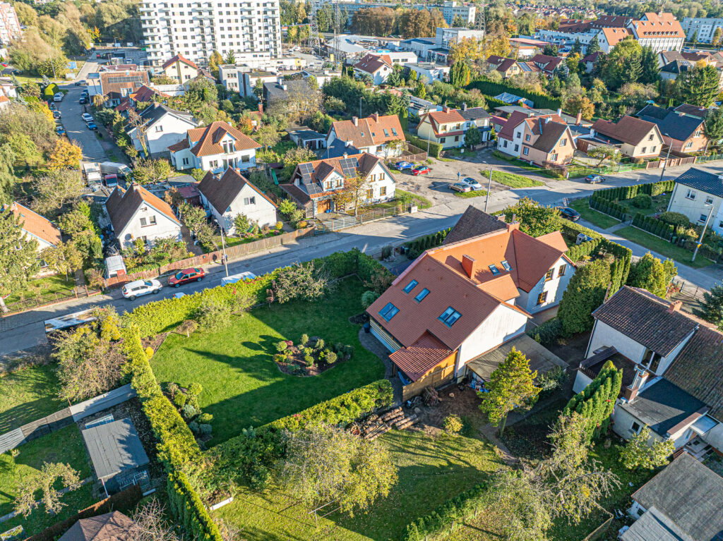 Nowoczesny dom w centrum Elbląga - zdjęcie 25